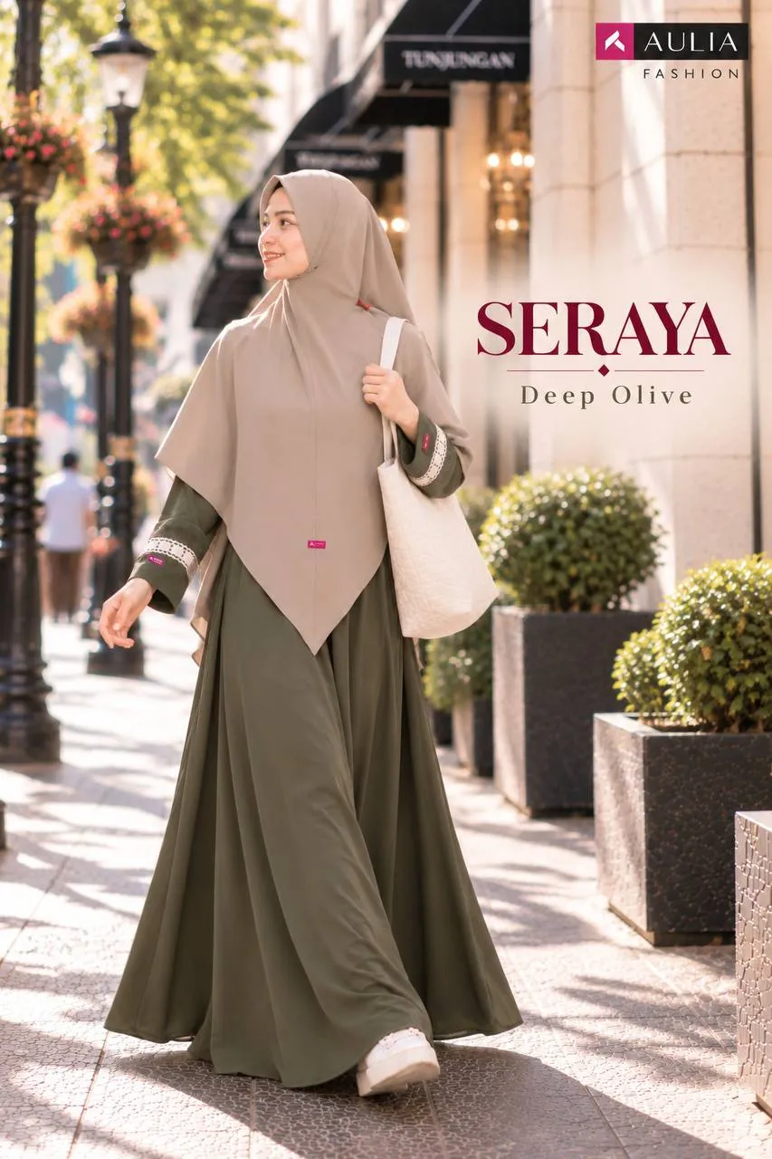 Gamis Seraya bersama keluarga