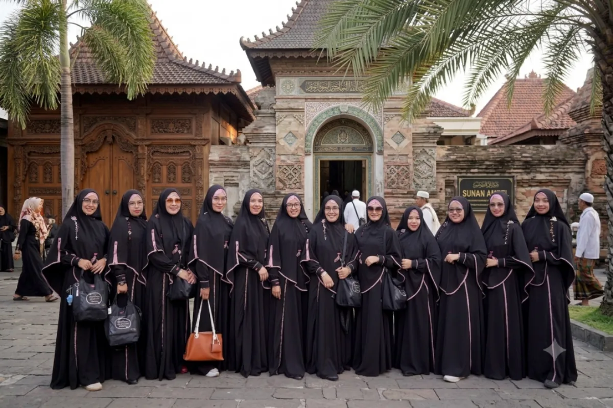 Gamis Seragaman Ziarah Wali